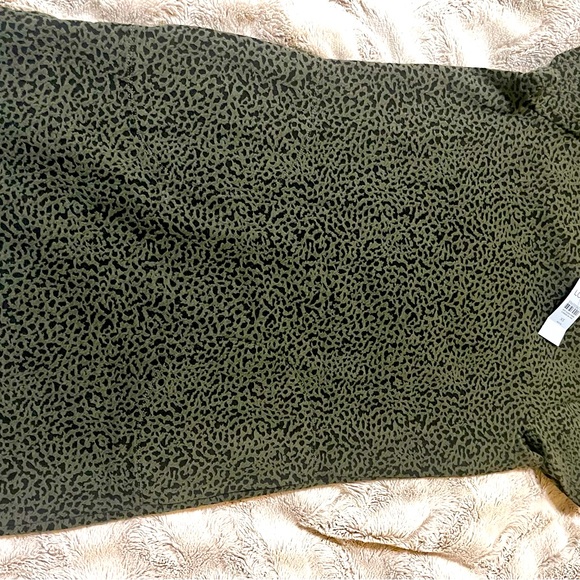 Like New Condition!  Ann Taylor LOFT, Size XS, Brown Knee Length Dress - Picture 4 of 6